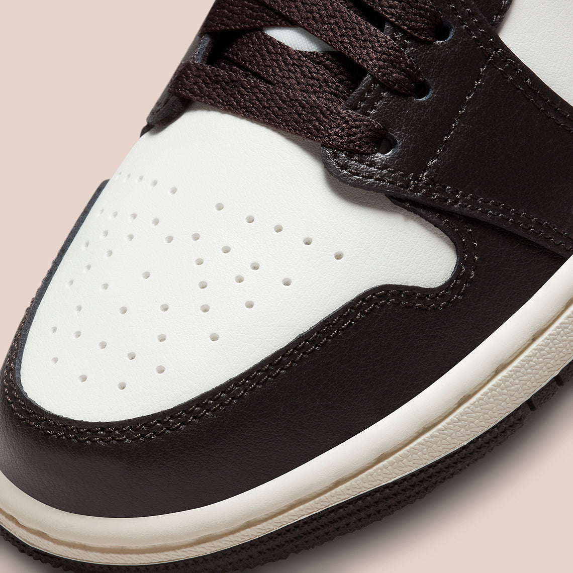 Air Jordan 1 Low
"Shadow Brown"