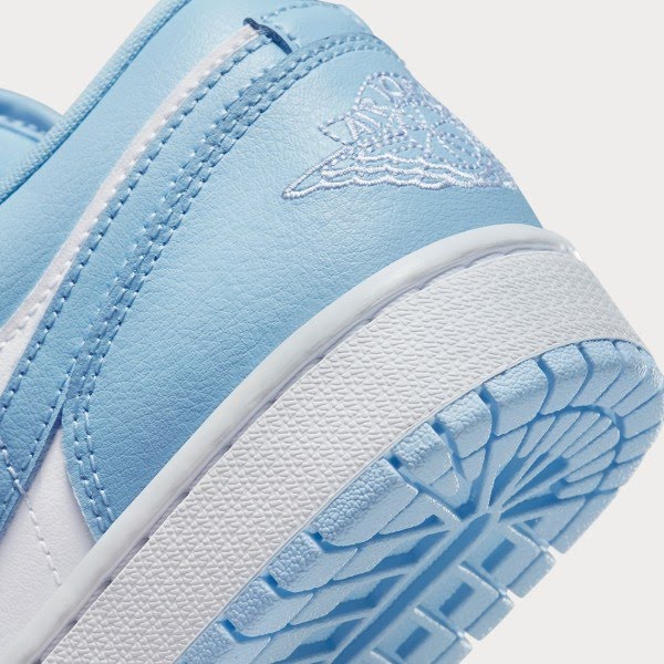 Air Jordan 1 Low
"White Ice Blue" (Women's)