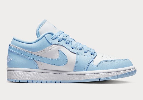 Air Jordan 1 Low
"White Ice Blue" (Women's)