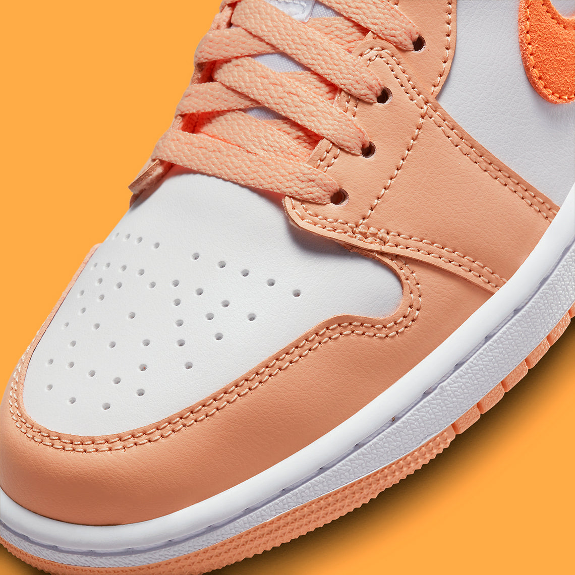 Air Jordan 1 Low
"Sunset Haze" (Women's)