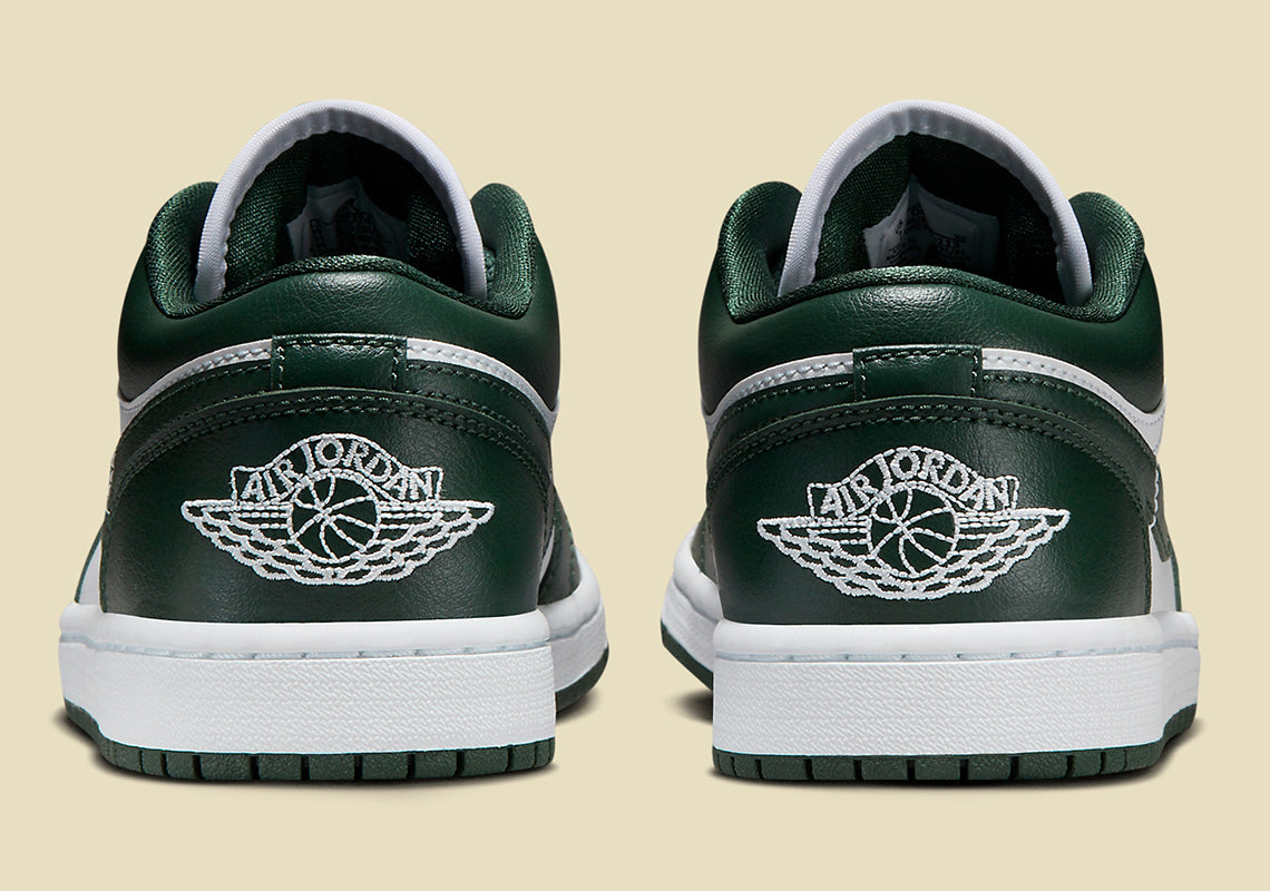 Air Jordan 1 Low
"Galactic Jade"