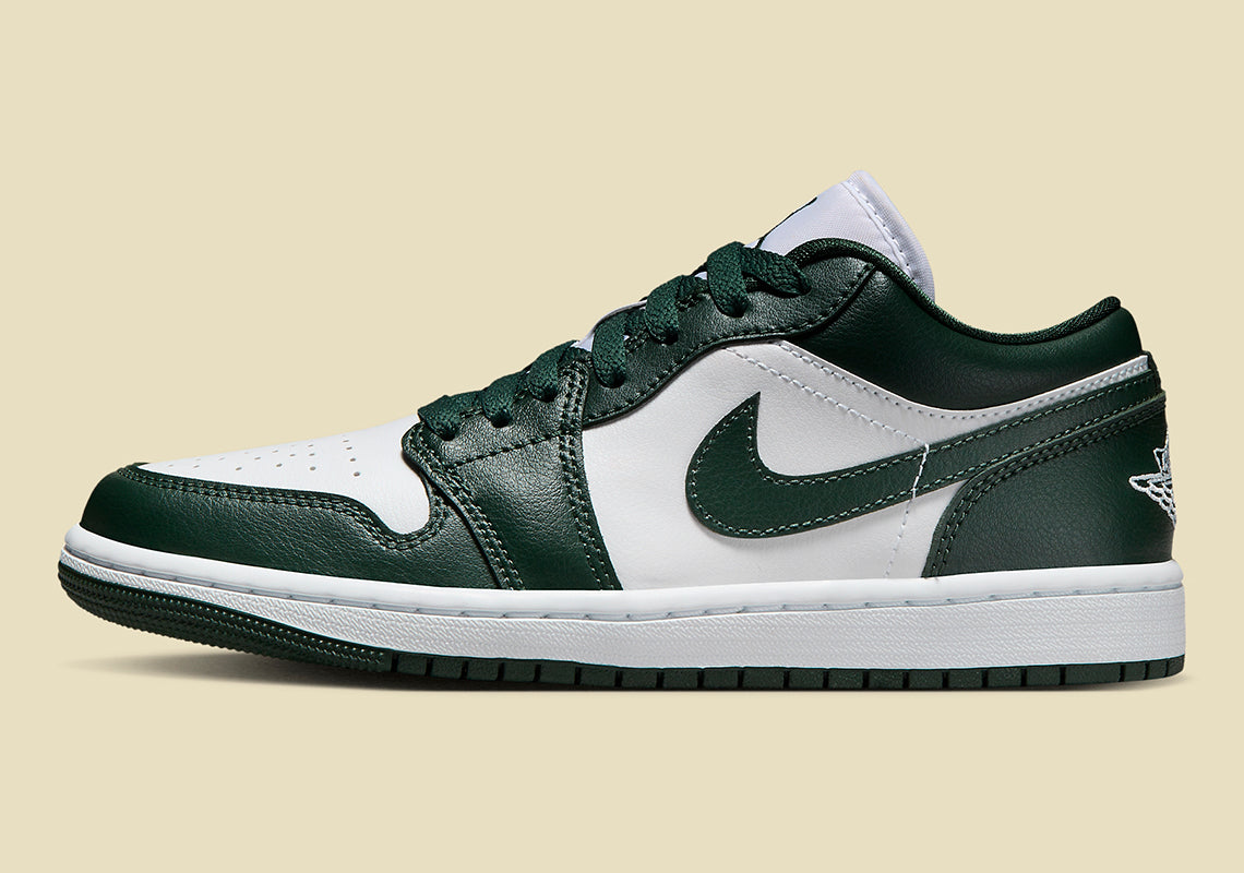 Air Jordan 1 Low
"Galactic Jade"