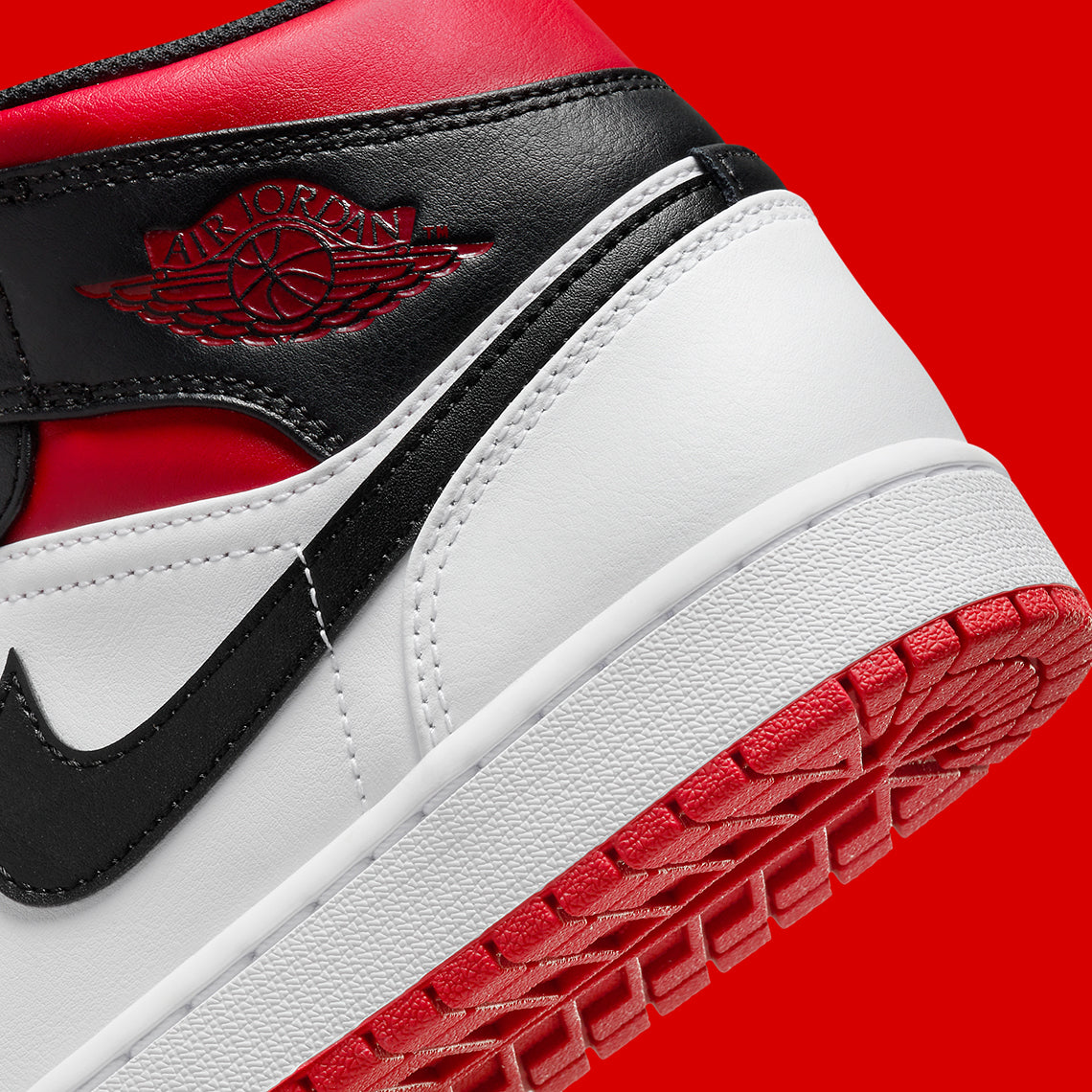 Air Jordan 1 Mid "Gym Red & Black Toe"