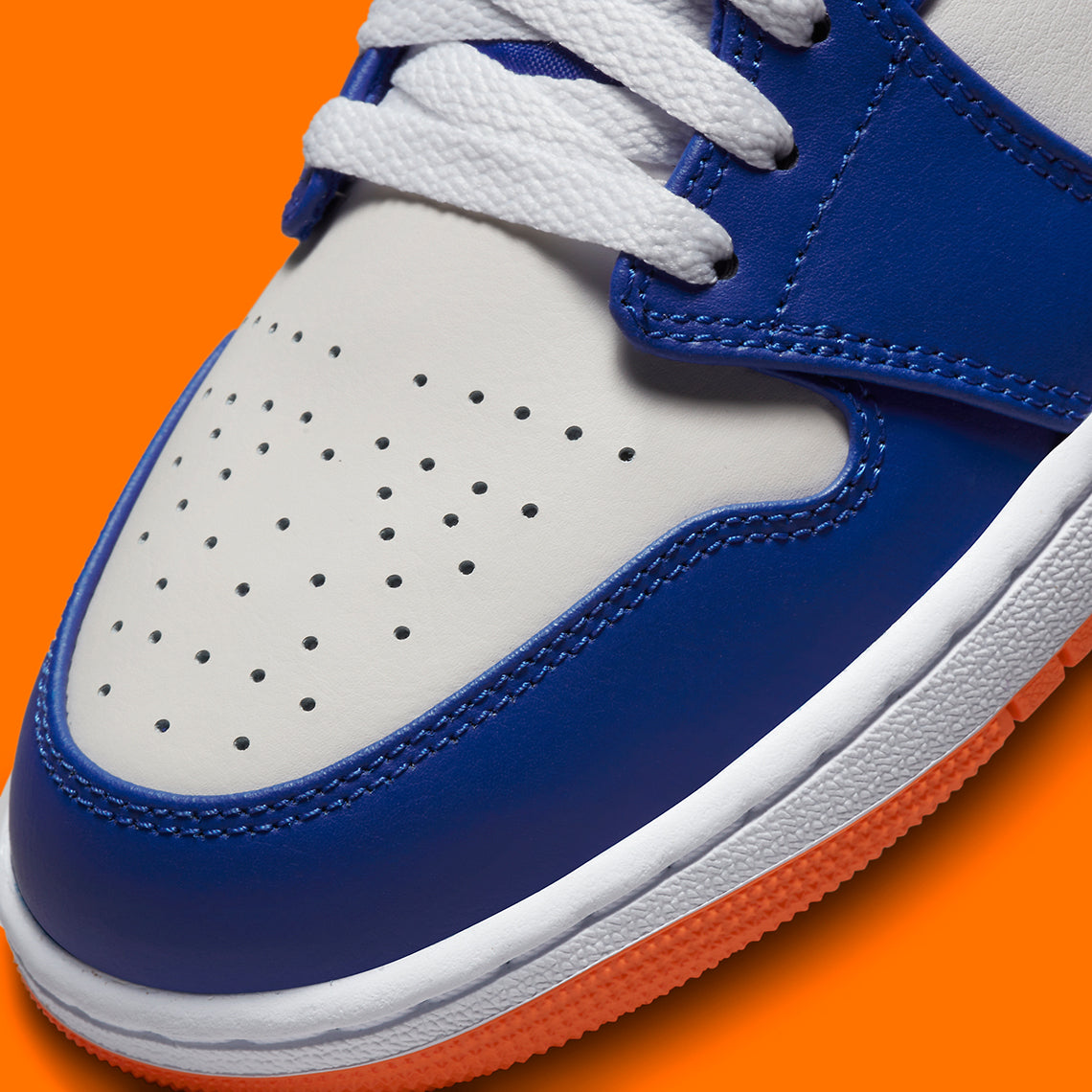 Air Jordan 1 Mid
"Knicks"