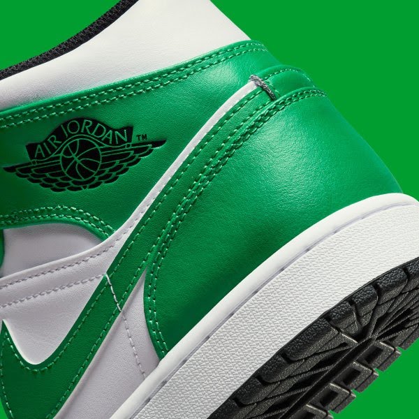 Air Jordan 1 Mid
"Lucky Green"