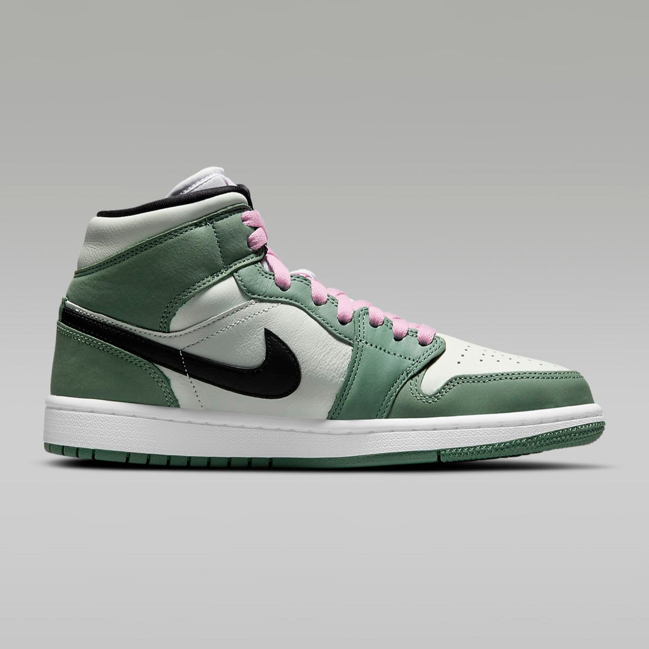 Air Jordan 1 Mid
"Dutch Green" (Women's)