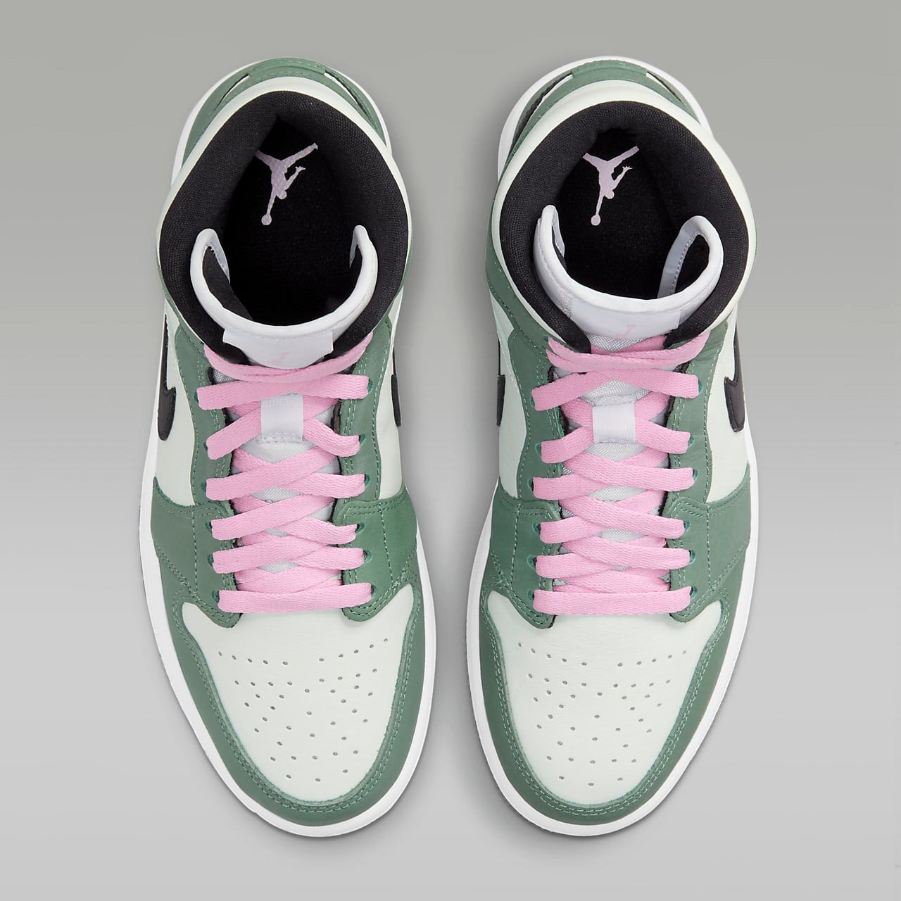 Air Jordan 1 Mid
"Dutch Green" (Women's)