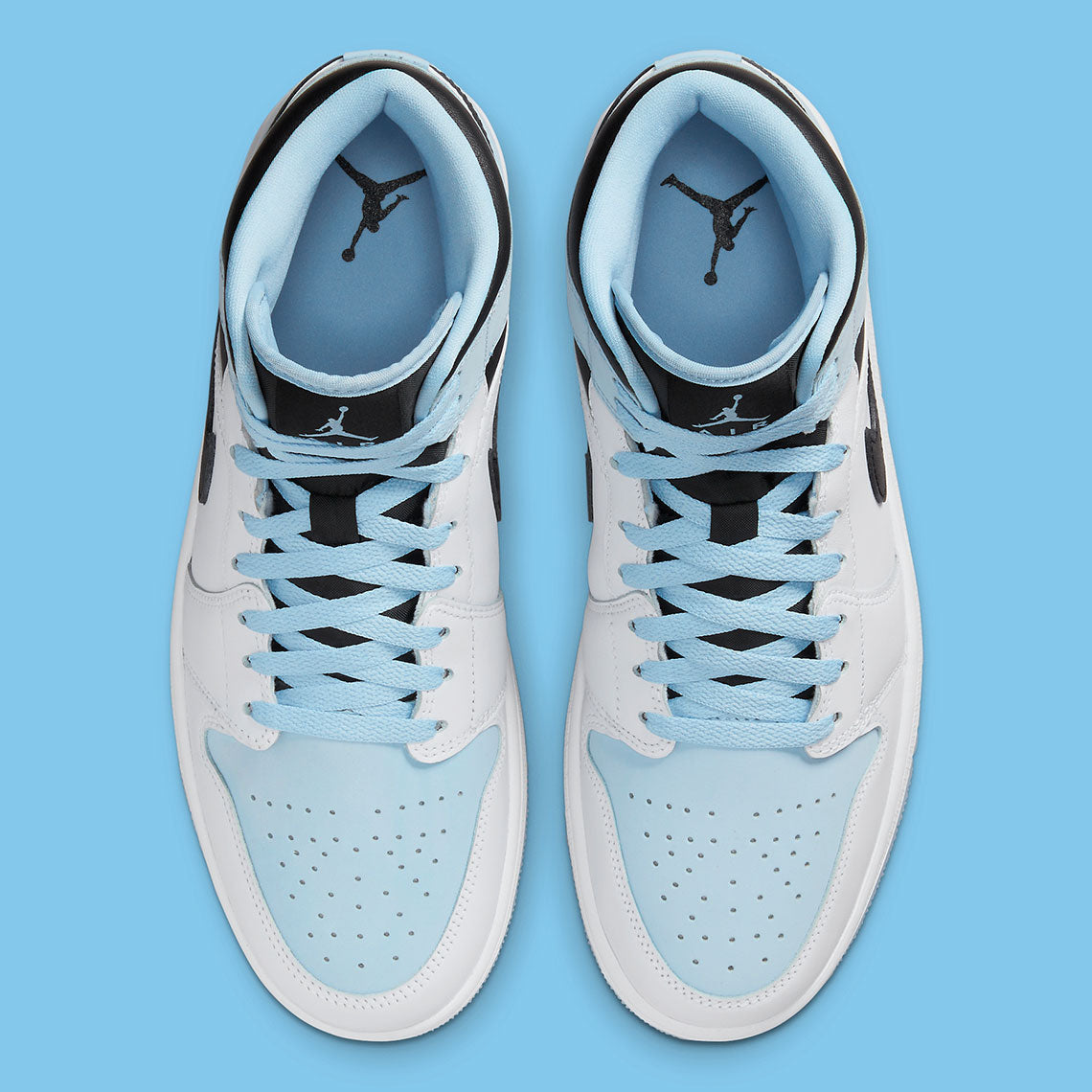 Air Jordan 1 Mid SE
"Ice Blue"