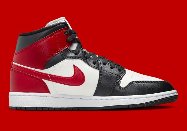 Air Jordan 1 Mid
"Gym Red Off Noir" (Women's)