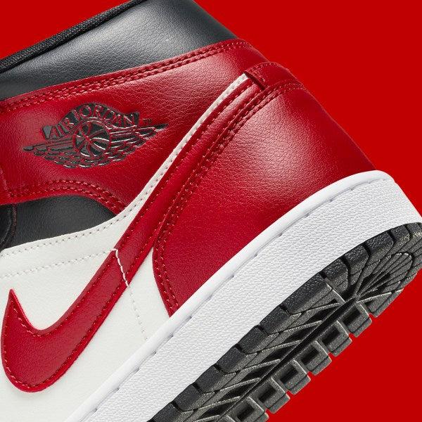 Air Jordan 1 Mid
"Gym Red Off Noir" (Women's)