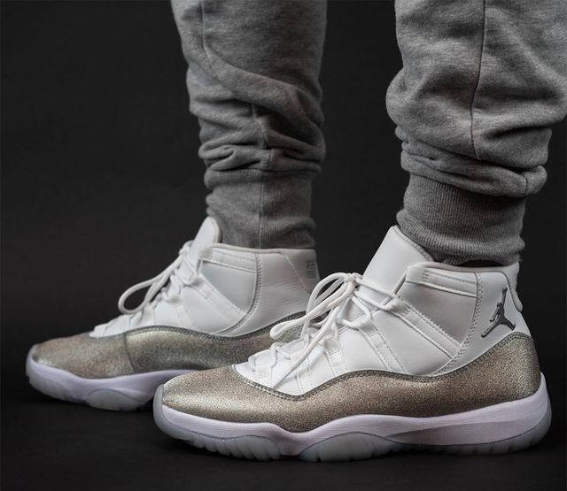 Air Jordan 11 Retro
"White Metallic Silver"