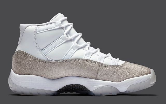 Air Jordan 11 Retro
"White Metallic Silver"