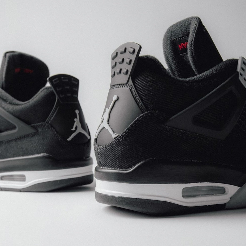 Air Jordan 4 Retro SE
"Black Canvas"