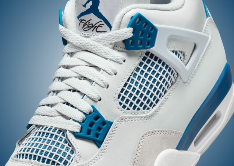 Air Jordan 4 Retro
"Military Blue"