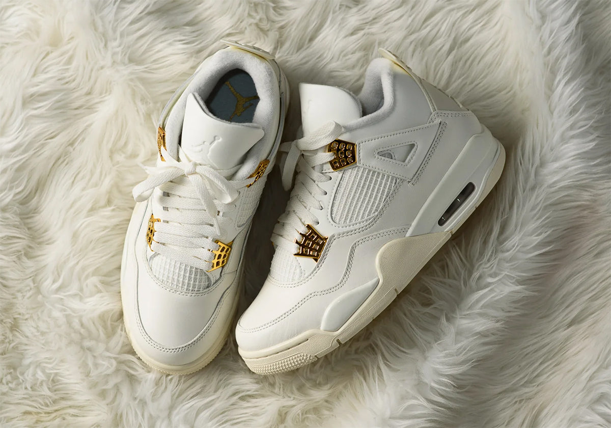 Air Jordan 4 "Metallic Gold"