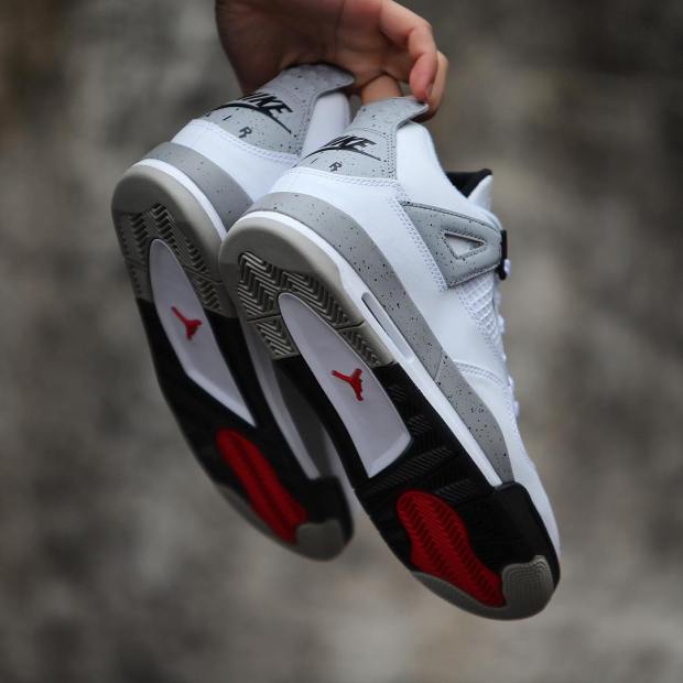 Air Jordan 4 Retro
"White Cement"