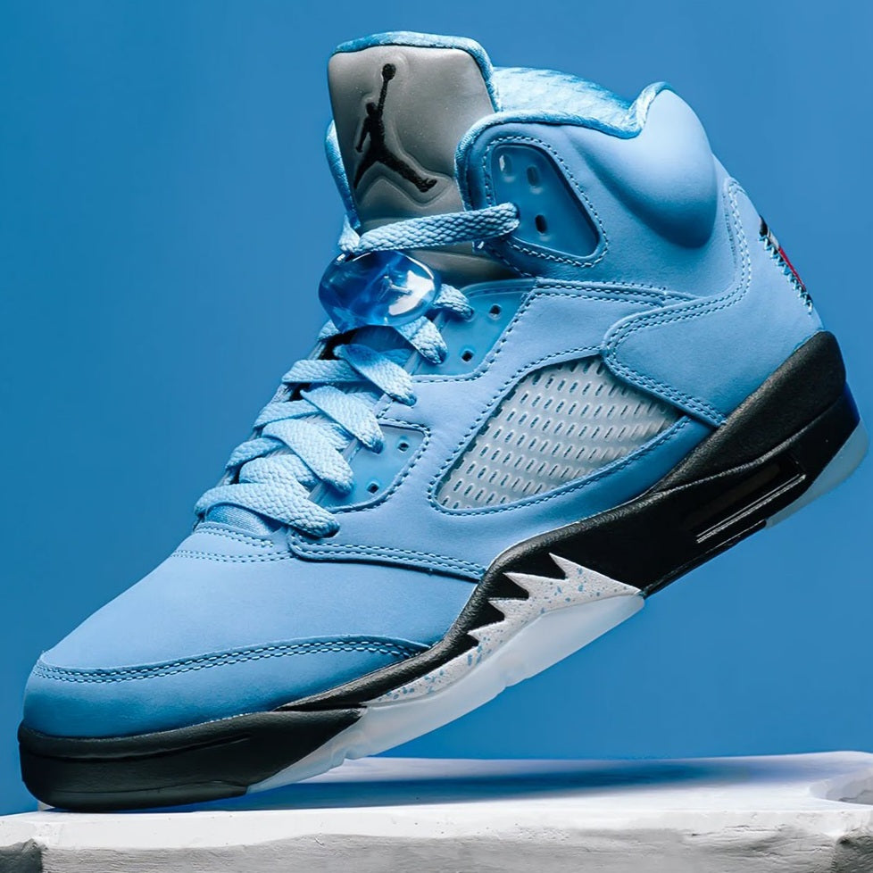 Air Jordan 5 Retro
UNC "University Blue"