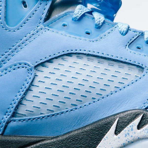 Air Jordan 5 Retro
UNC "University Blue"