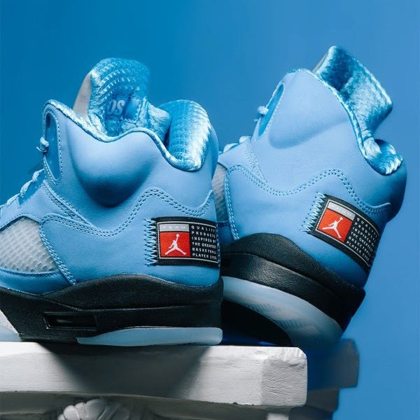 Air Jordan 5 Retro
UNC "University Blue"