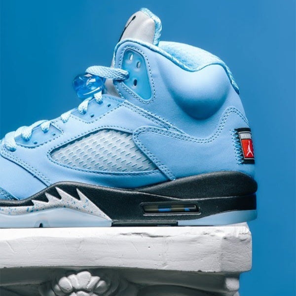 Air Jordan 5 Retro
UNC "University Blue"