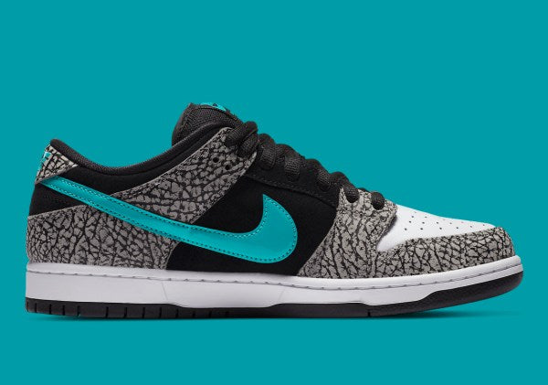 Nike SB Dunk Low
"Atmos Elephant"