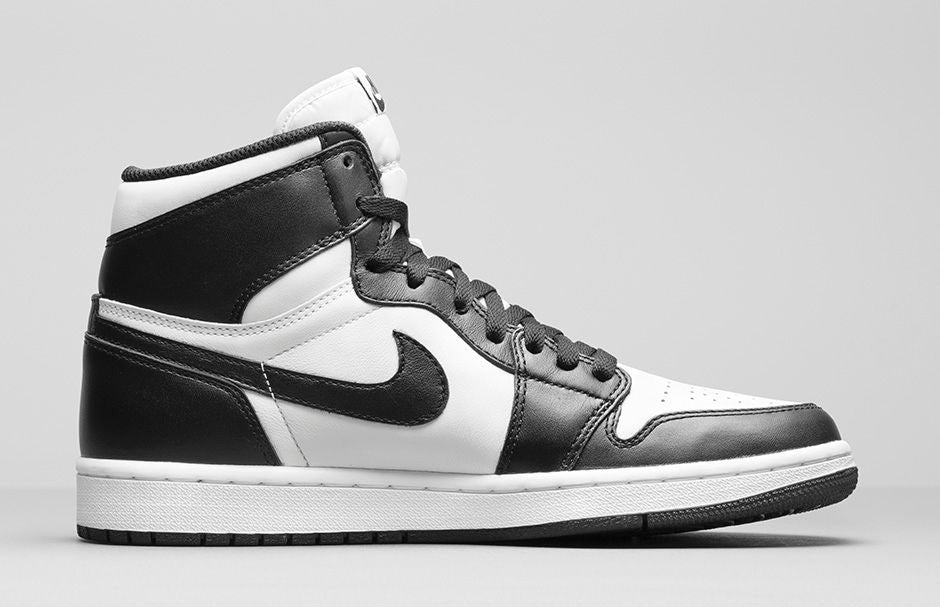 Air Jordan 1 Retro
"Black White"