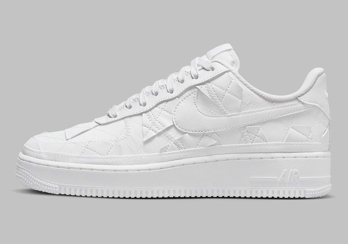 Air Force 1 Low SP x 
Billie Eilish "Triple White"