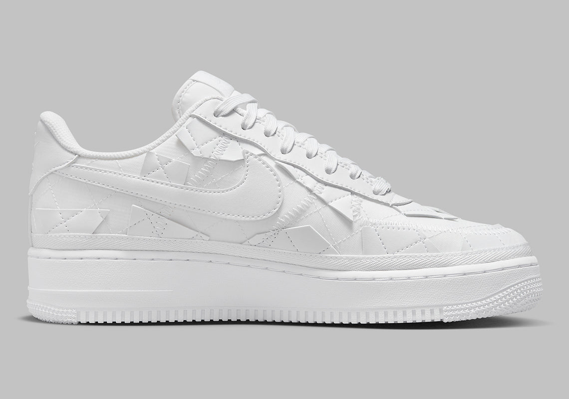 Air Force 1 Low SP x 
Billie Eilish "Triple White"