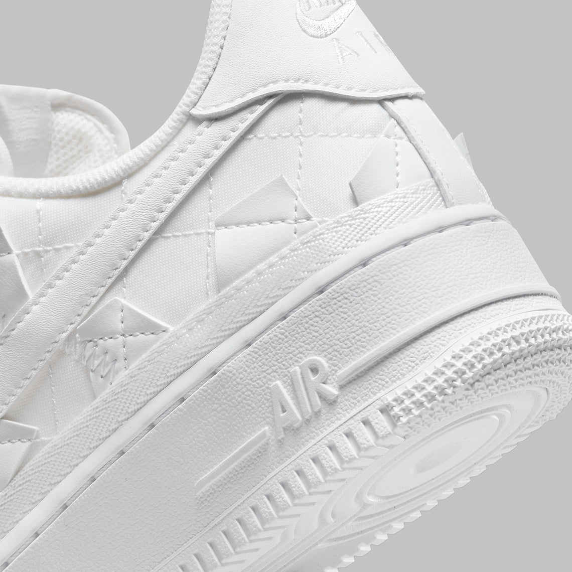 Air Force 1 Low SP x 
Billie Eilish "Triple White"