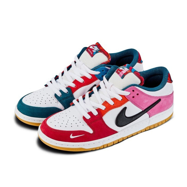 Nike SB Dunk Low Pro QS
"Parra" (Friends & Family)