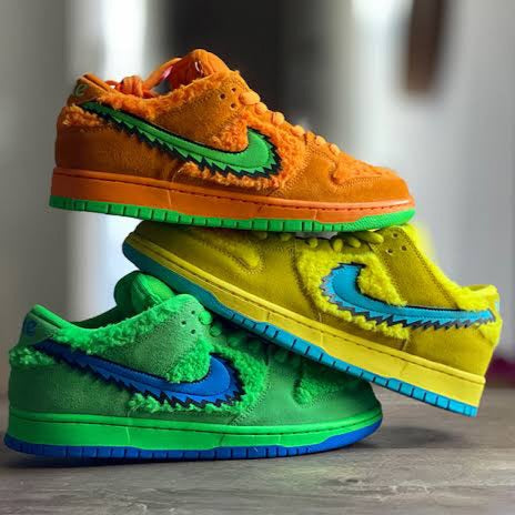 Nike SB Dunk Low x 
Grateful Dead Bears "Orange"