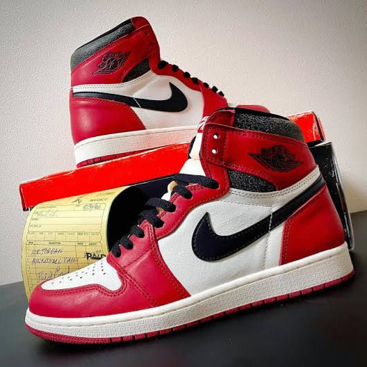 Air Jordan 1 Retro High OG
"Chicago Lost and Found"