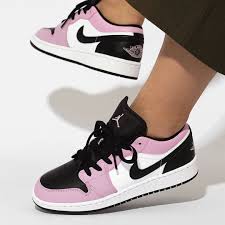 Air Jordan 1 Low OG “Light Arctic Pink"