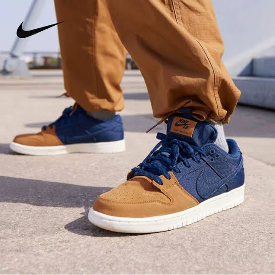 Nike SB Dunk Low Pro PRM
"90s Backpack"