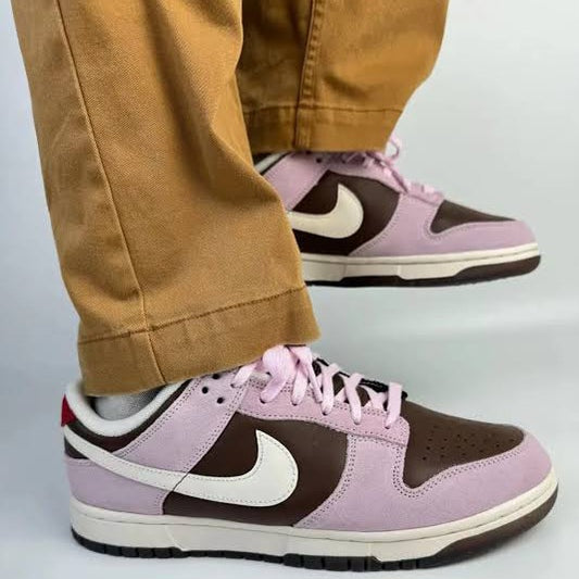 Nike Dunk Low
"Neapolitan" (Women's)