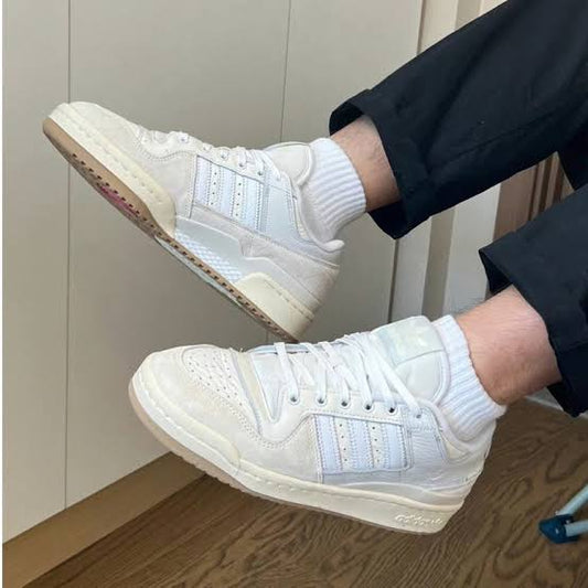 Adidas Forum 84 Low ADV
"Chalk White Gum"