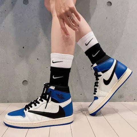 Air Jordan 1 Retro High OG SP x Travis Scott "Fragment"