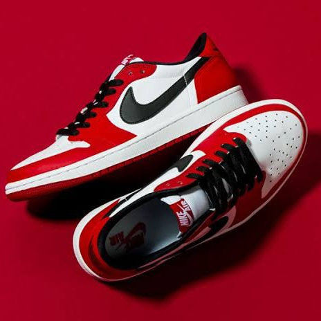 Air Jordan 1 Retro Low
"Chicago"