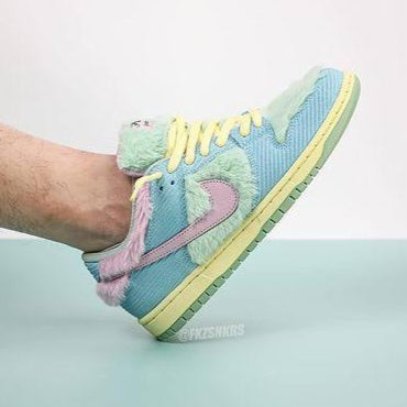 Nike SB Dunk Low
"Verdy Visty"