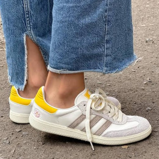 Adidas Samba
Consortium Cup x Kasina "Off White Khakki"