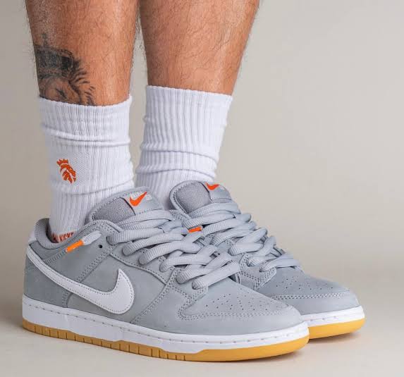 Nike Dunk Low SB "Orange Label Wolf Grey Gum"