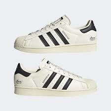 Adidas Superstar x 
Andre Saraiva "Chalk White Black"