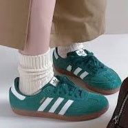 Adidas Samba OG
"Collegiate Green Gum"