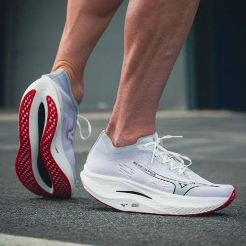 Mizuno Wave Rebellion Pro 2 "White Cayenne"