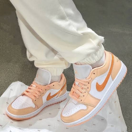 Air Jordan 1 Low
"Sunset Haze" (Women's)