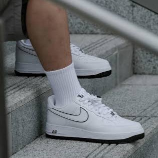 Air Force 1 '07 Low
"White Black Outline Swoosh"