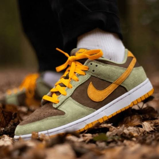 Nike Dunk Low
"Dusty Olive"
