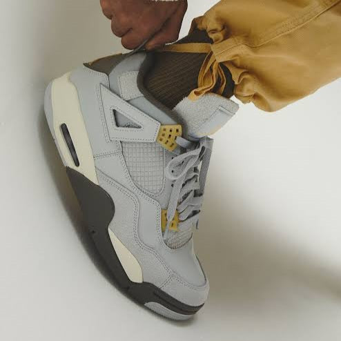 Air Jordan 4 Retro SE "Craft Photon Dust"