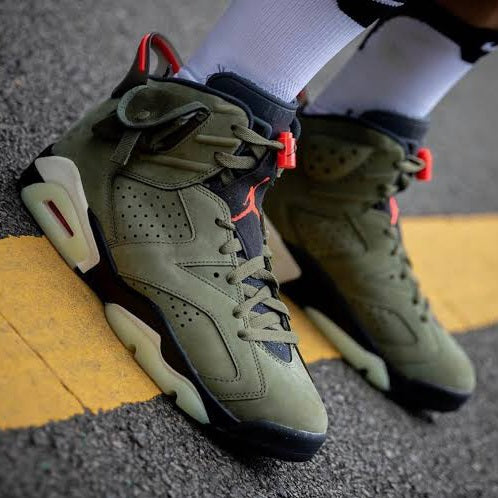 Air Jordan 6 Retro x 
Travis Scott "Cactus Jack"