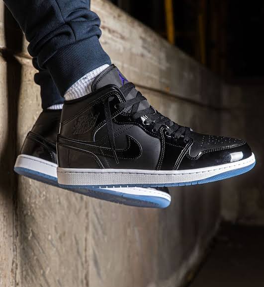 Air Jordan 1 Mid SE
"Space Jam"